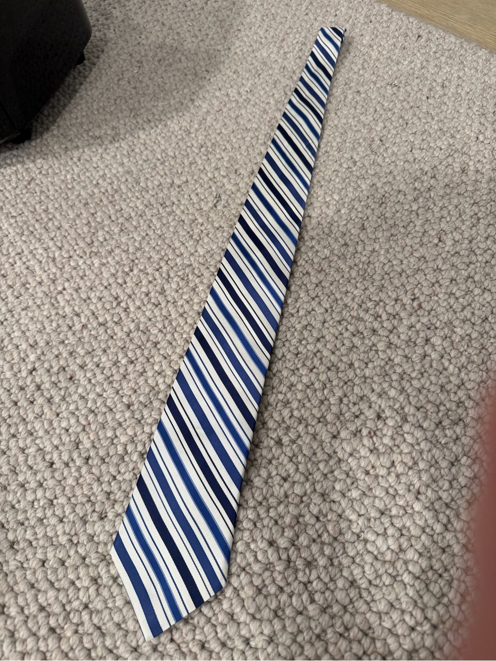 Tommy Hilfiger tie